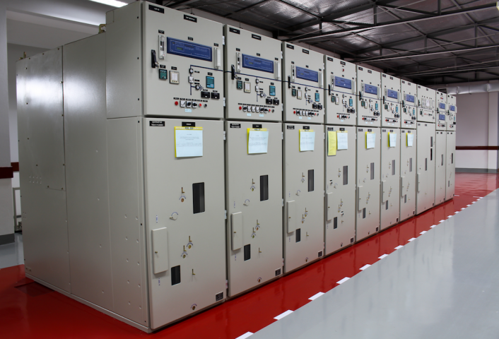 EN / IEC 62271-1 : High Voltage Switchgear and Controlgear - Type test