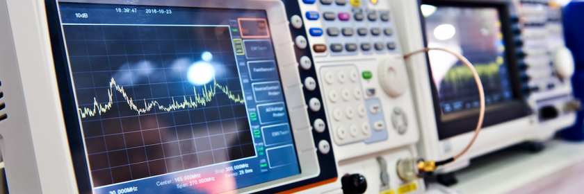 Electromagnetic compatibility (EMC) - Part 4-4: Electrical fast transient/burst immunity test